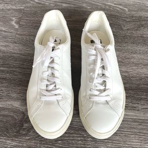 VEJA Women's White Esplar Leather Low-Top Sneakers